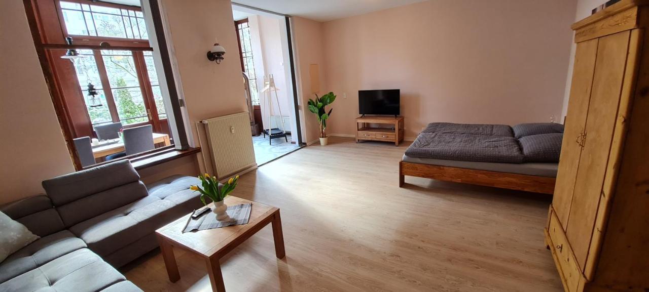 Wintergarten Apartment *